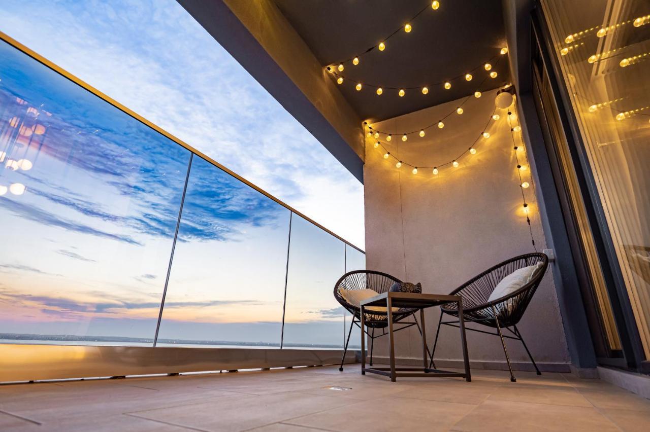Golden Mirage Sunset Apartment Mamaia Εξωτερικό φωτογραφία