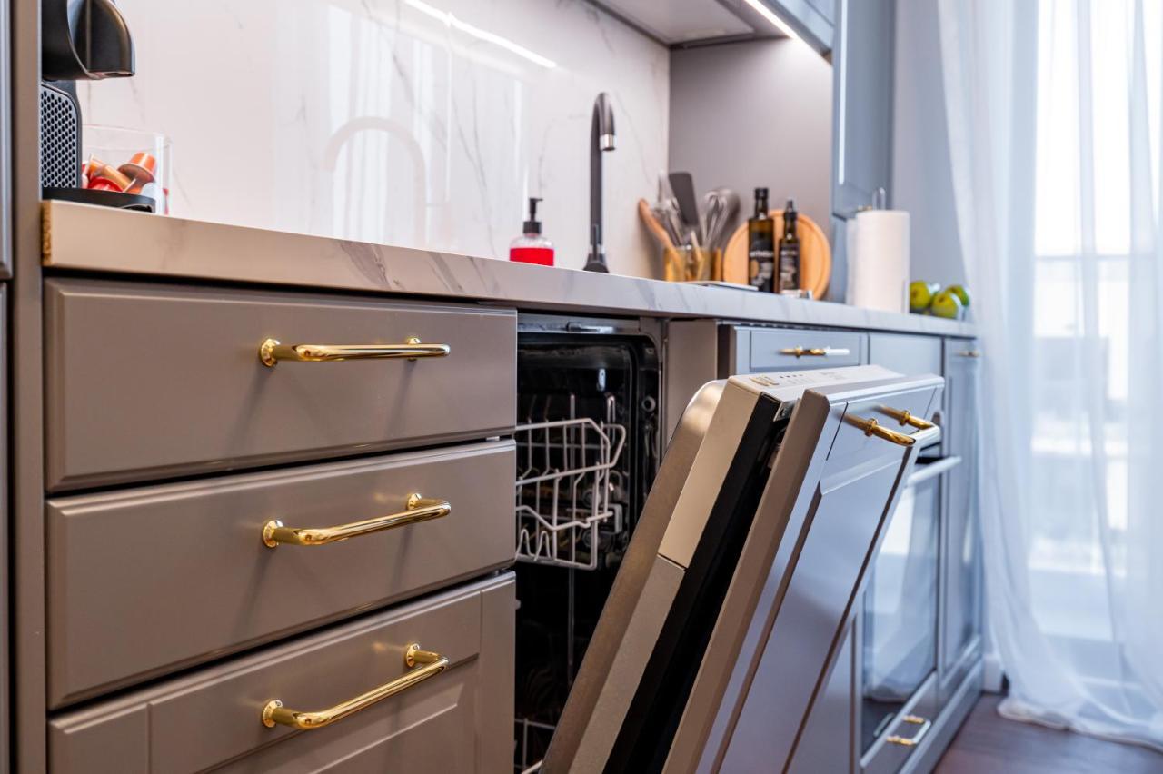 Golden Mirage Sunset Apartment Mamaia Εξωτερικό φωτογραφία